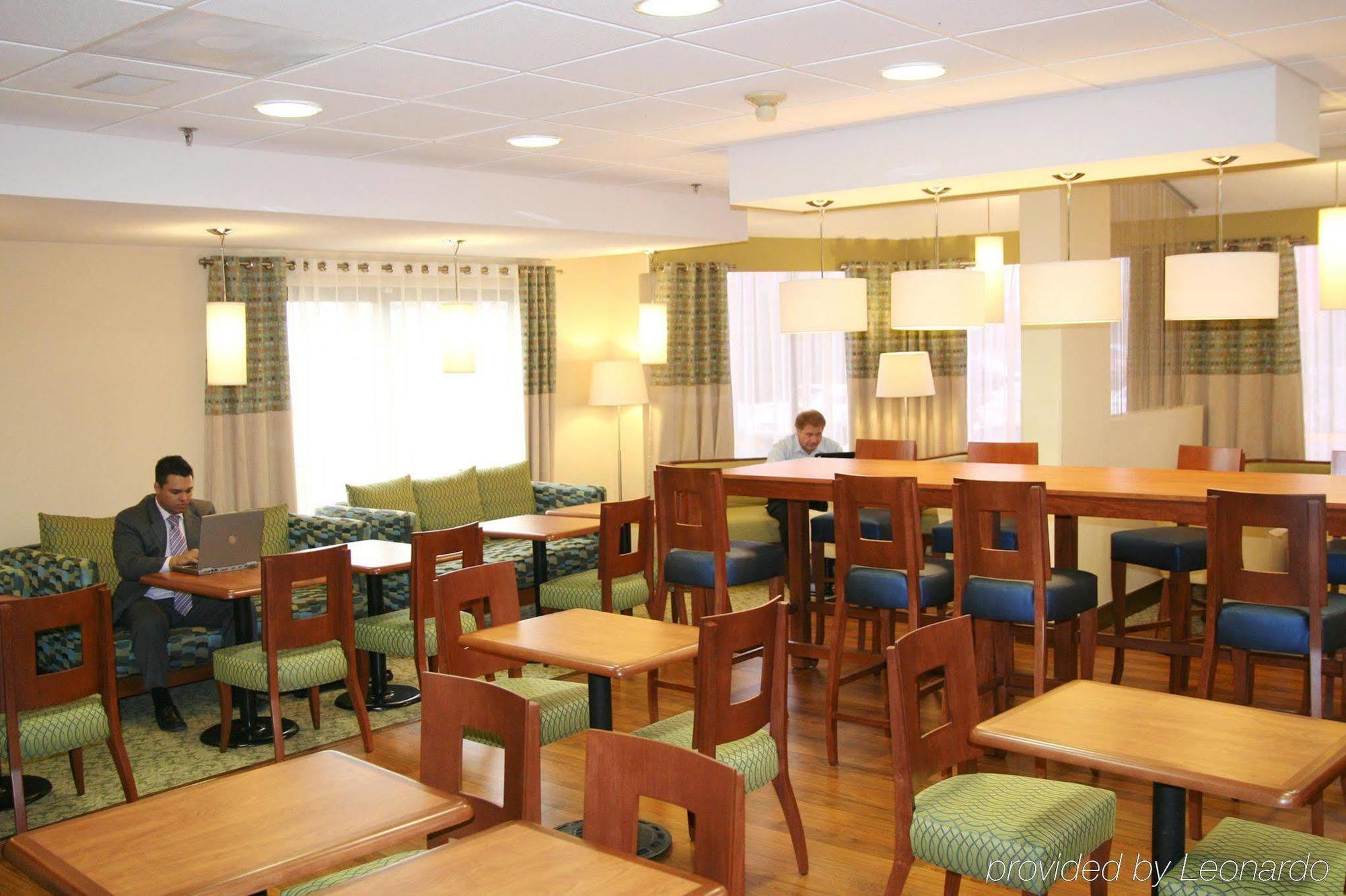 Hampton Inn Monterrey-Airport Apodaca Restaurant foto
